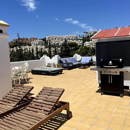 Appartement Sea View, Walk To Restaurants, Gym, Paddle & Golf *