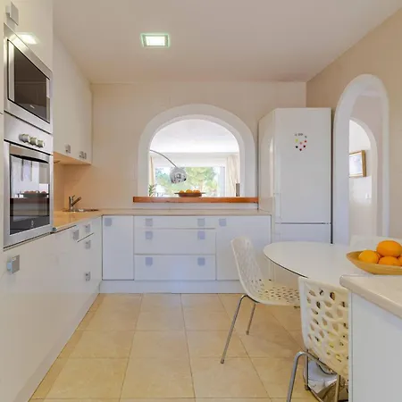 Apartamento Sea View, Walk To Restaurants, Gym, Paddle & Golf Sitio de Calahonda