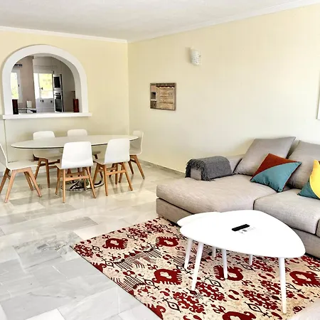 Apartamento Sea View, Walk To Restaurants, Gym, Paddle & Golf Sitio de Calahonda