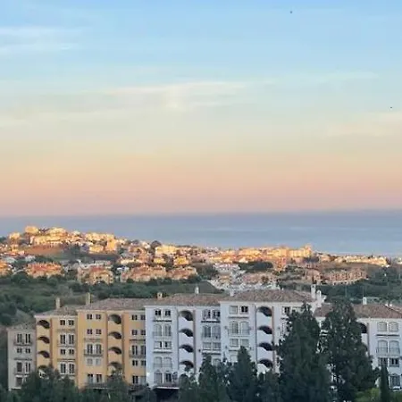 Sea View, Walk To Restaurants, Gym, Paddle & Golf * Sitio de Calahonda