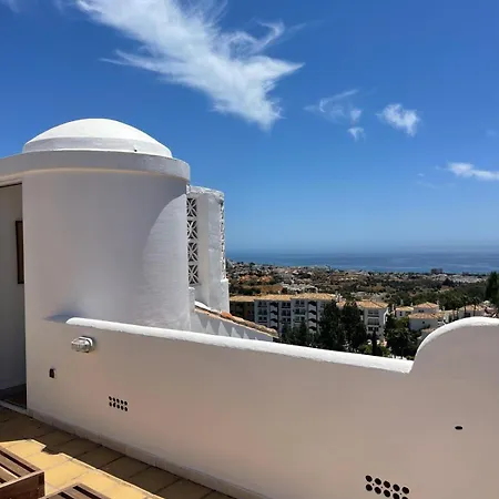 Apartment Sea View, Walk To Restaurants, Gym, Paddle & Golf