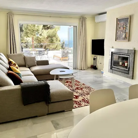 Apartment Sea View, Walk To Restaurants, Gym, Paddle & Golf Sitio de Calahonda
