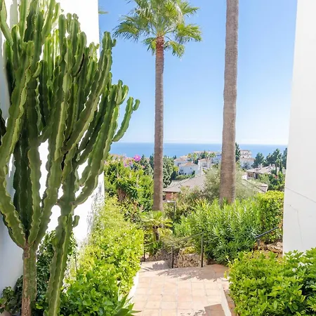 Sea View, Walk To Restaurants, Gym, Paddle & Golf Sitio de Calahonda